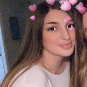 Meet your Posher, Devin